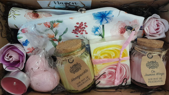 FLORAL MEADOWS - Gift Box (A)