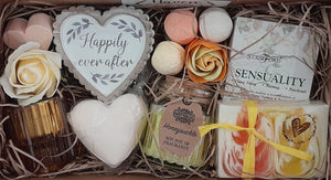 HAPPILY EVER AFTER - Gift Box