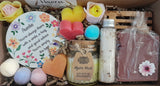AUNTIE - Gift Box