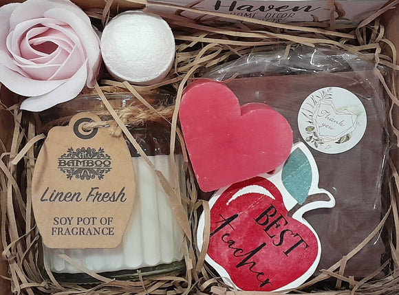 BEST TEACHER  - Gift Box  (magnet)