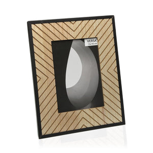 Geo Engraved - Photo Frame (29x25cm)